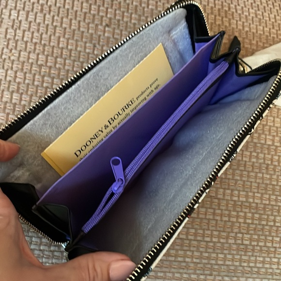 Disney Dooney & Bourke Coco wallet - Picture 3 of 3